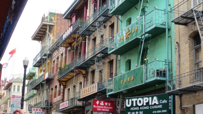 Waverly Alley, also known as the Painted Balconies Alley, was the setting for some of Amy Tan's historical-fiction novels about Chinese-Americans. 