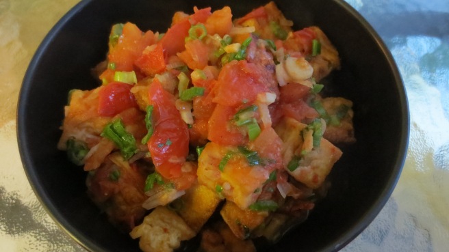 Crisp Tofu in Tomato-Pepper Sauce